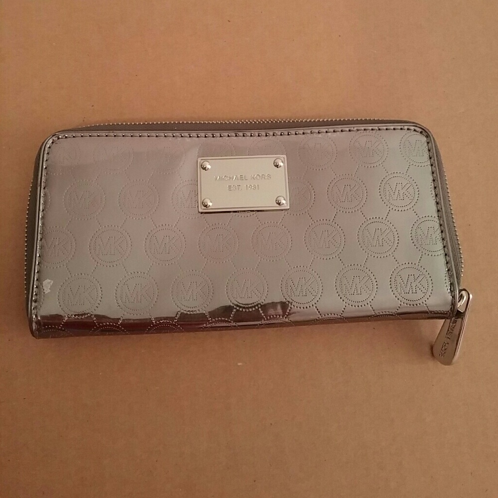 Michael Kors wallet